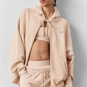 ALO Yoga Women's Cream Hoodie